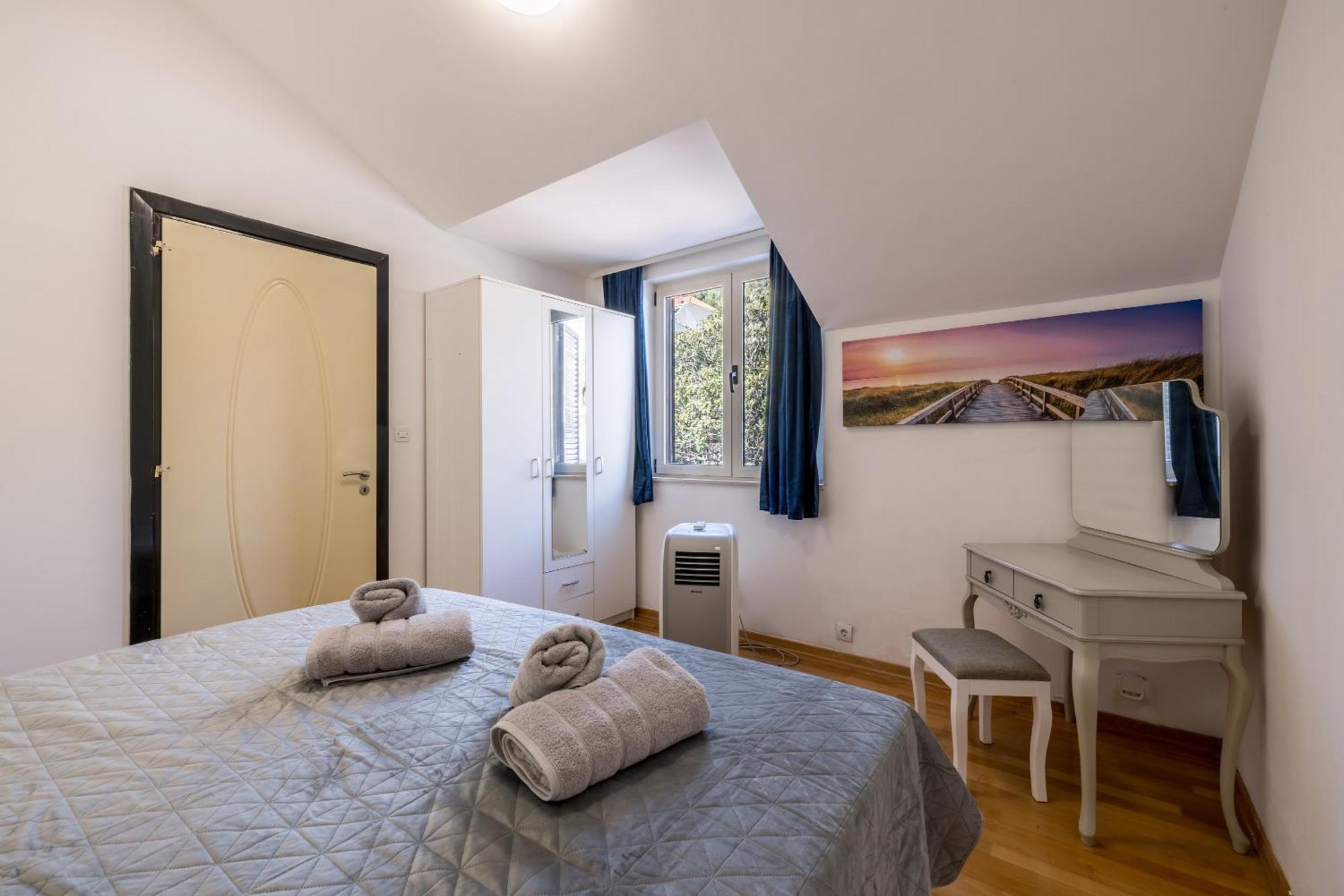 Urban Utopia Penthouse With Private Parking Apartmán *
