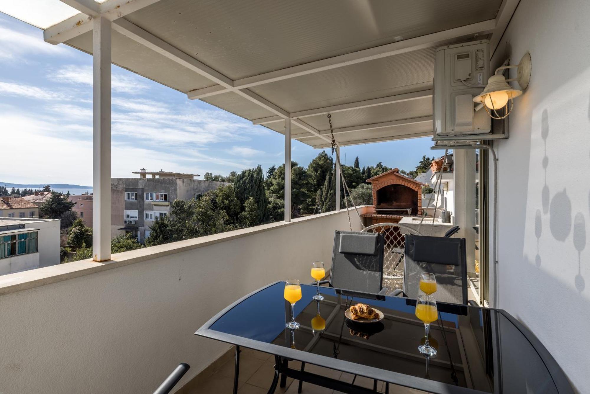 Urban Utopia Penthouse With Private Parking Apartmán Split